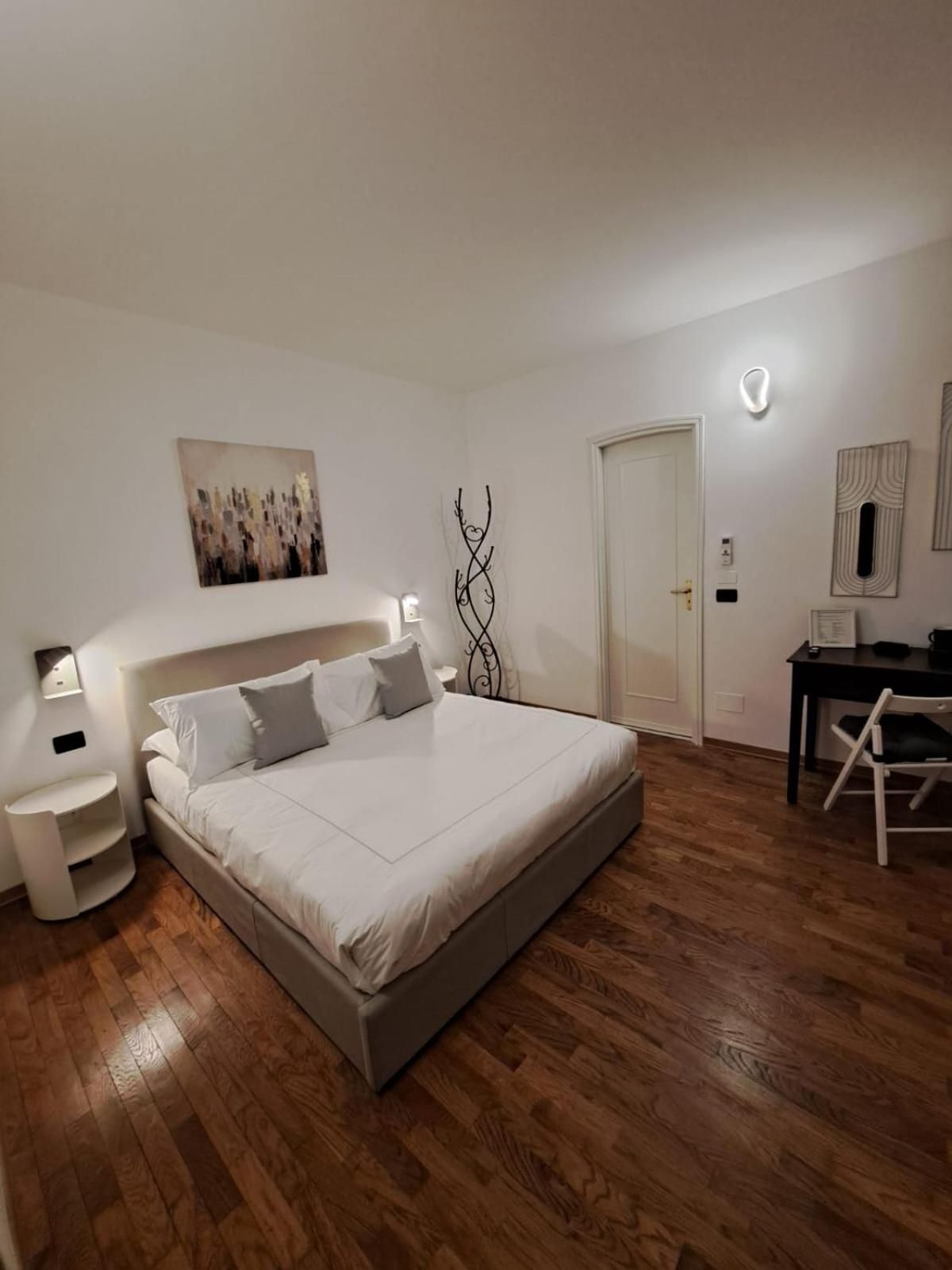 King Room with Balcony