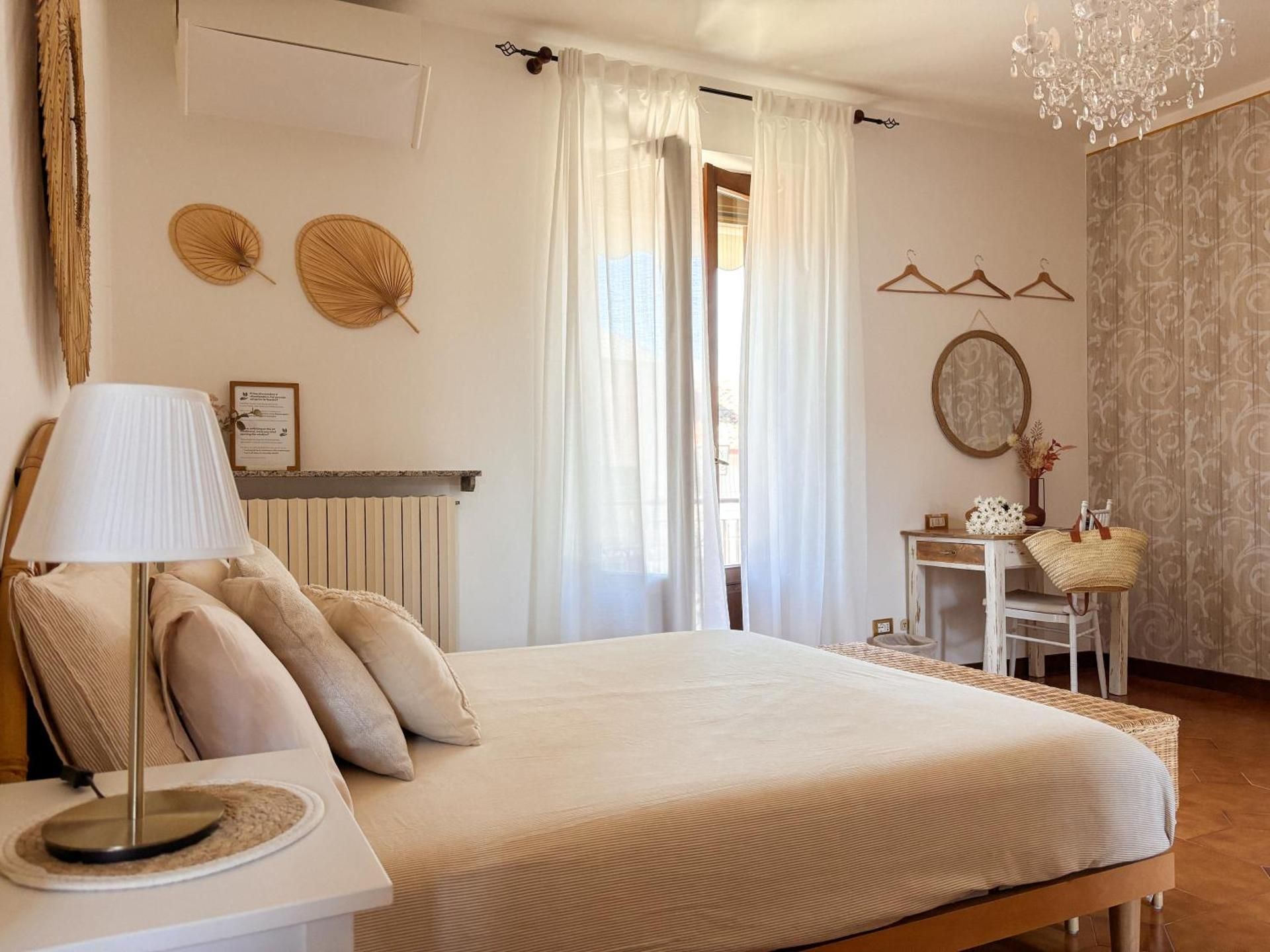 Amy B&B casetta di charme Double Room with Balcony 2