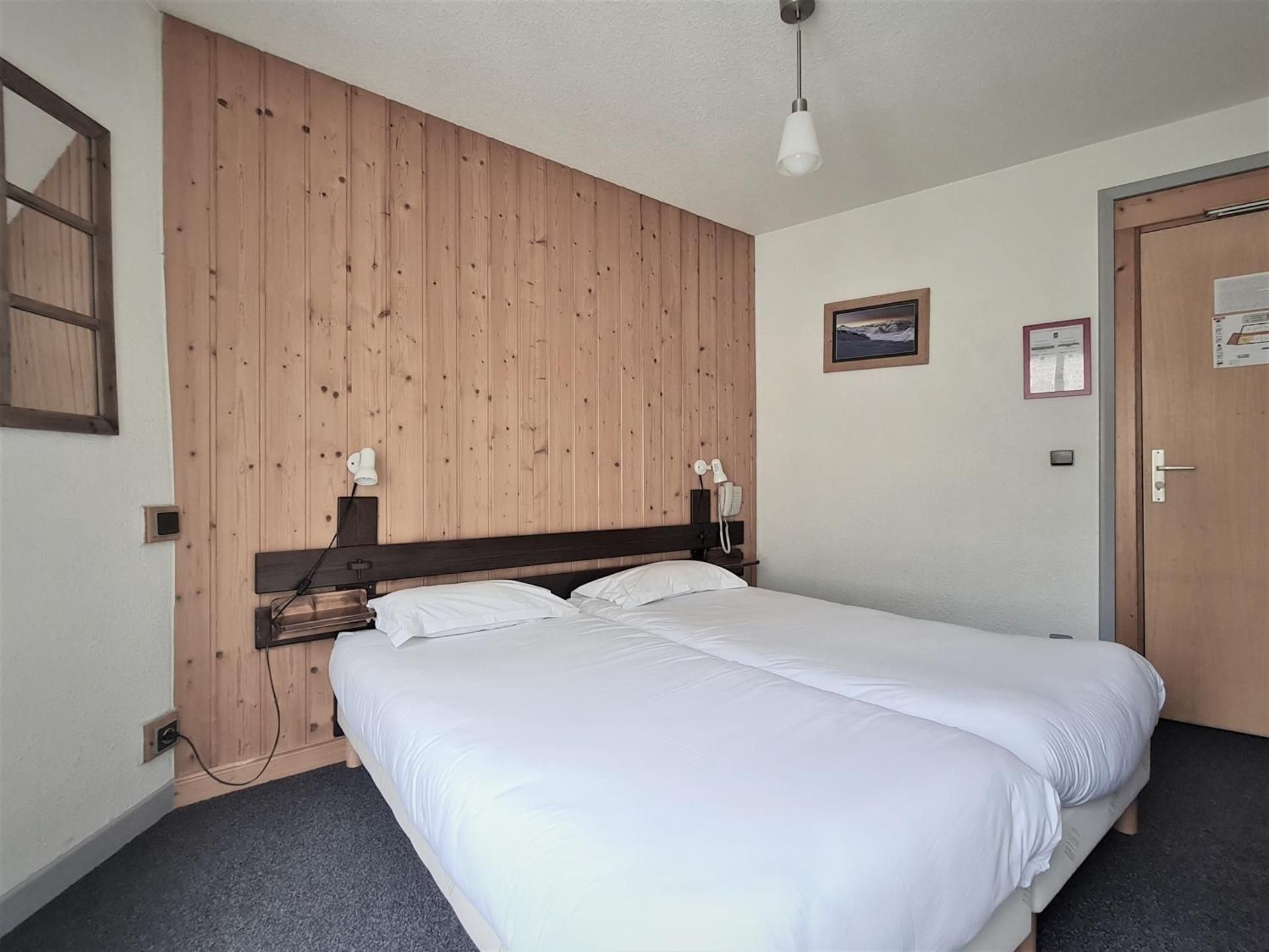 Terminus Hotel des 3 Vallees Budget Twin Room 2