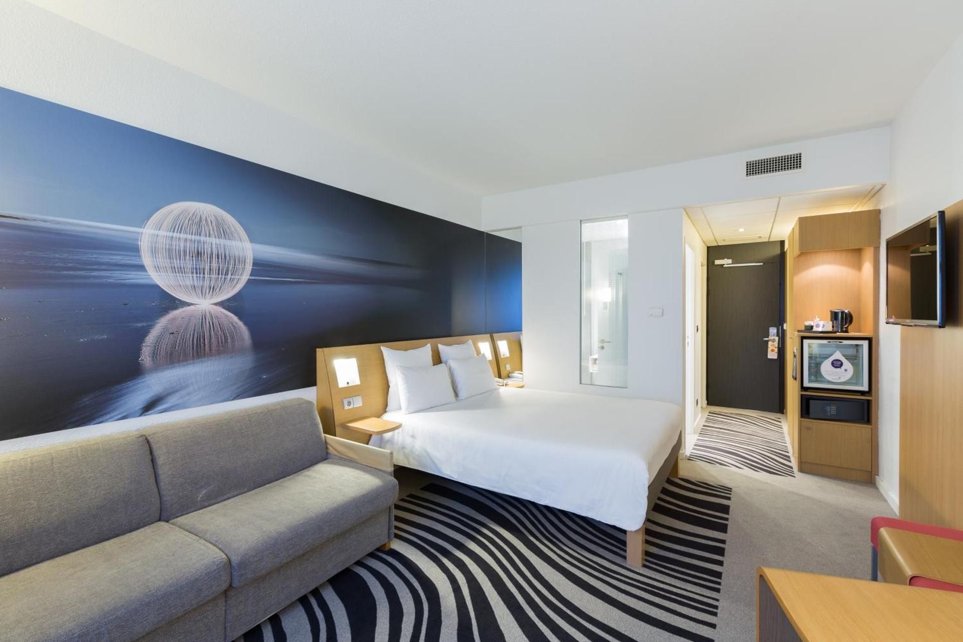 Superior Double Room with Sofa