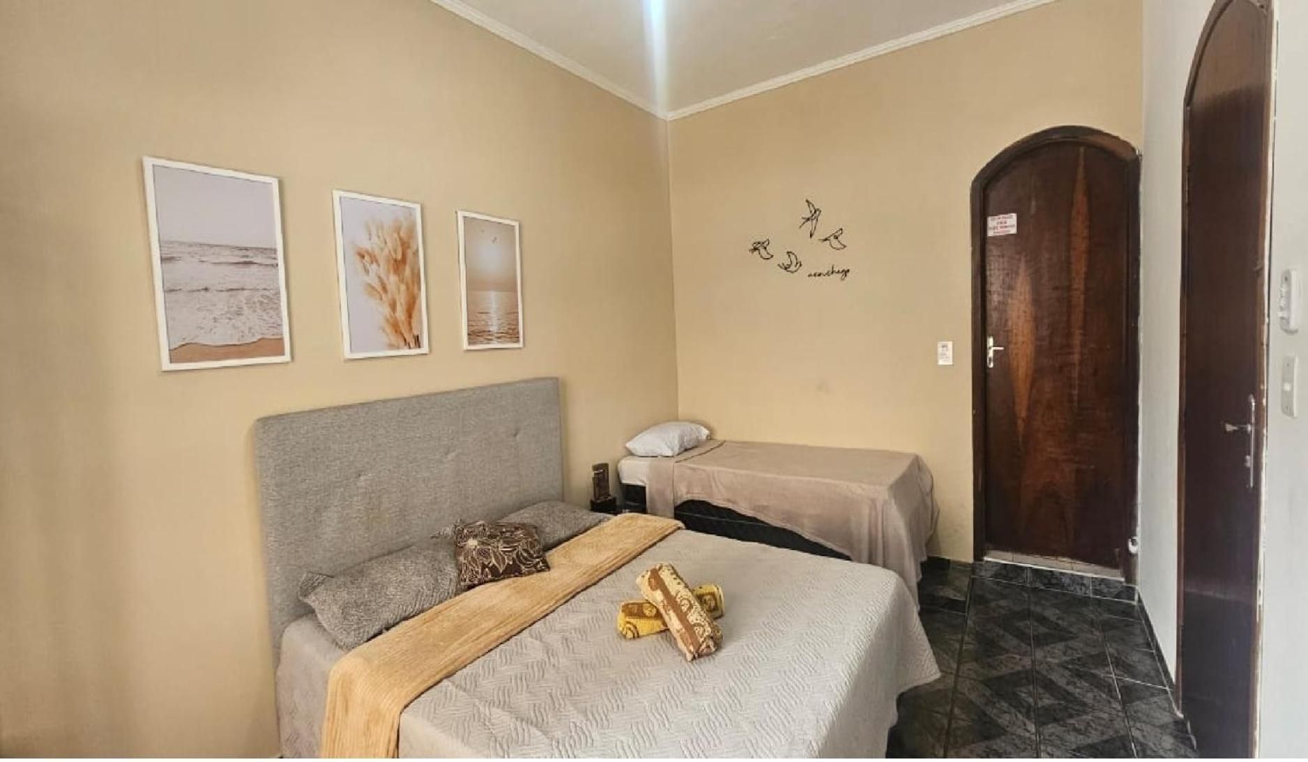 Quadruple Room with Private Bathroom
