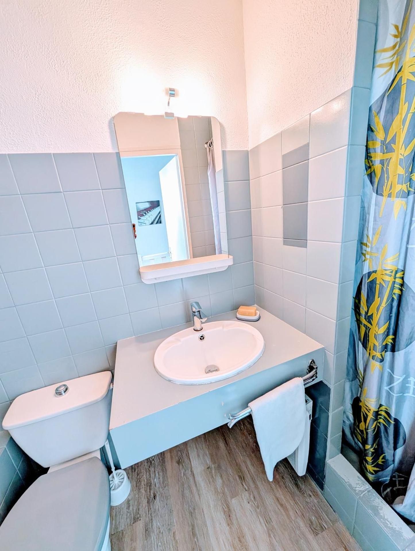 Apartment - Split Level