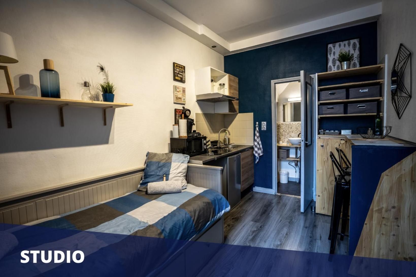 Studio Apartment