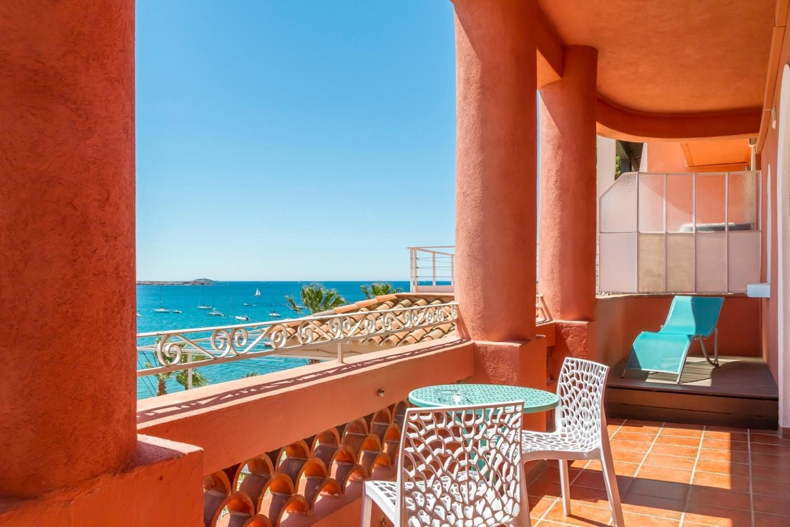 Superior Double Room "les Galets", Terrace with Sea View