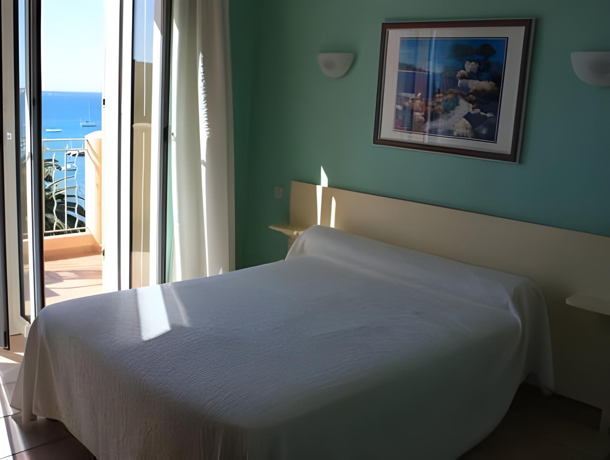 Double Room with Balcony and Sea View
