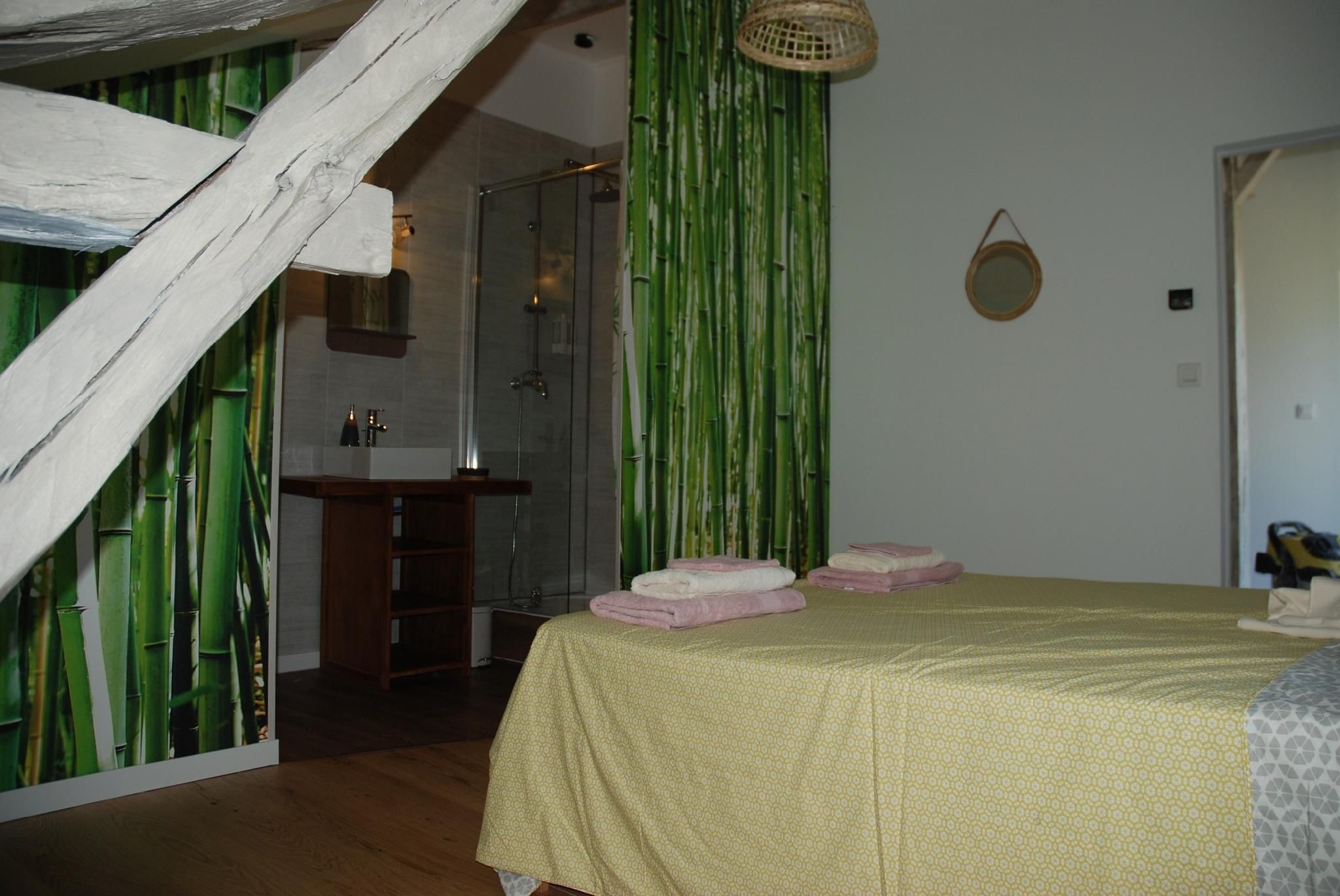 Chambre Zen-Double-Douche-Vue sur la cour