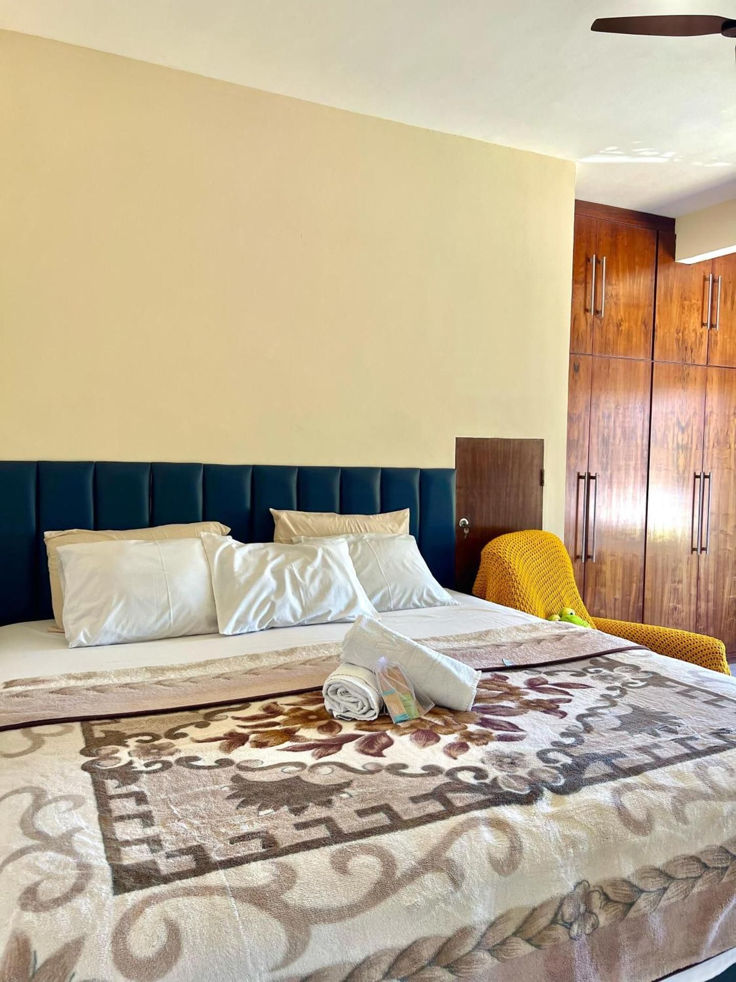 Deluxe King Room