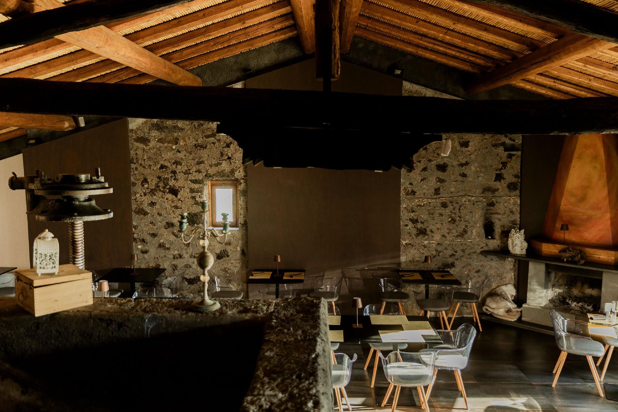 restaurant (private room)