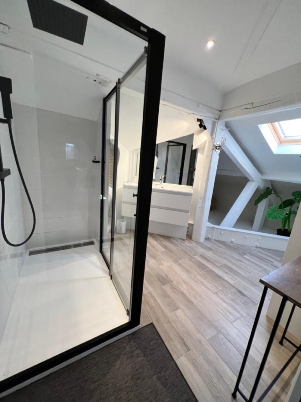 Deluxe Family Suite