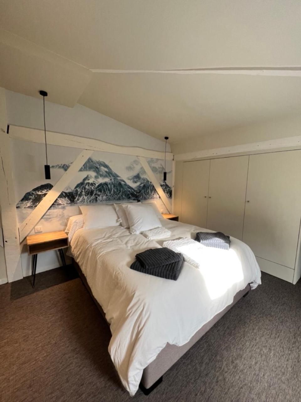 Deluxe Family Suite