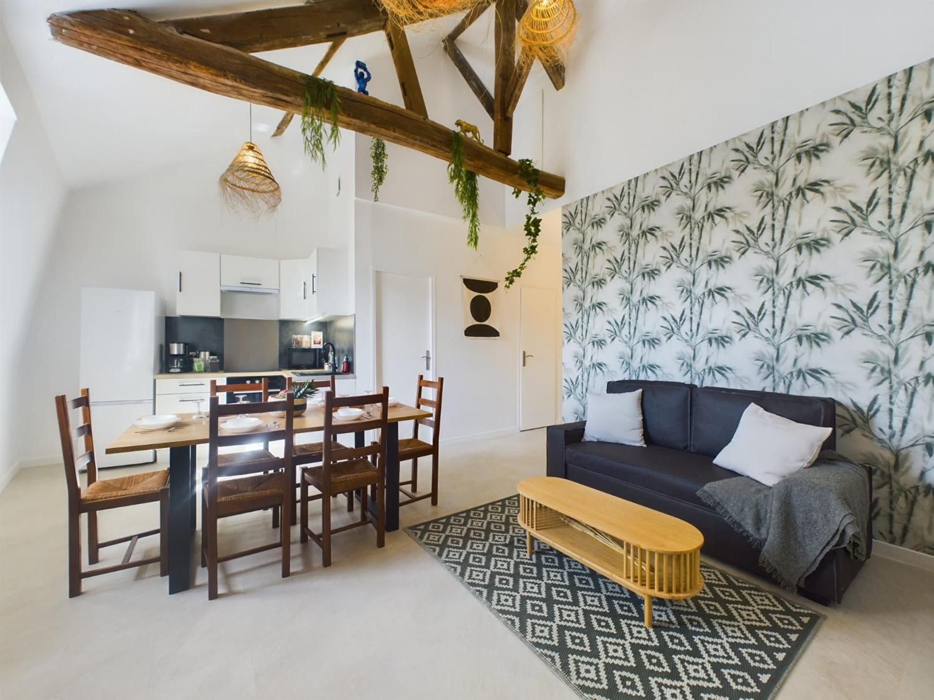 Deluxe Family Suite