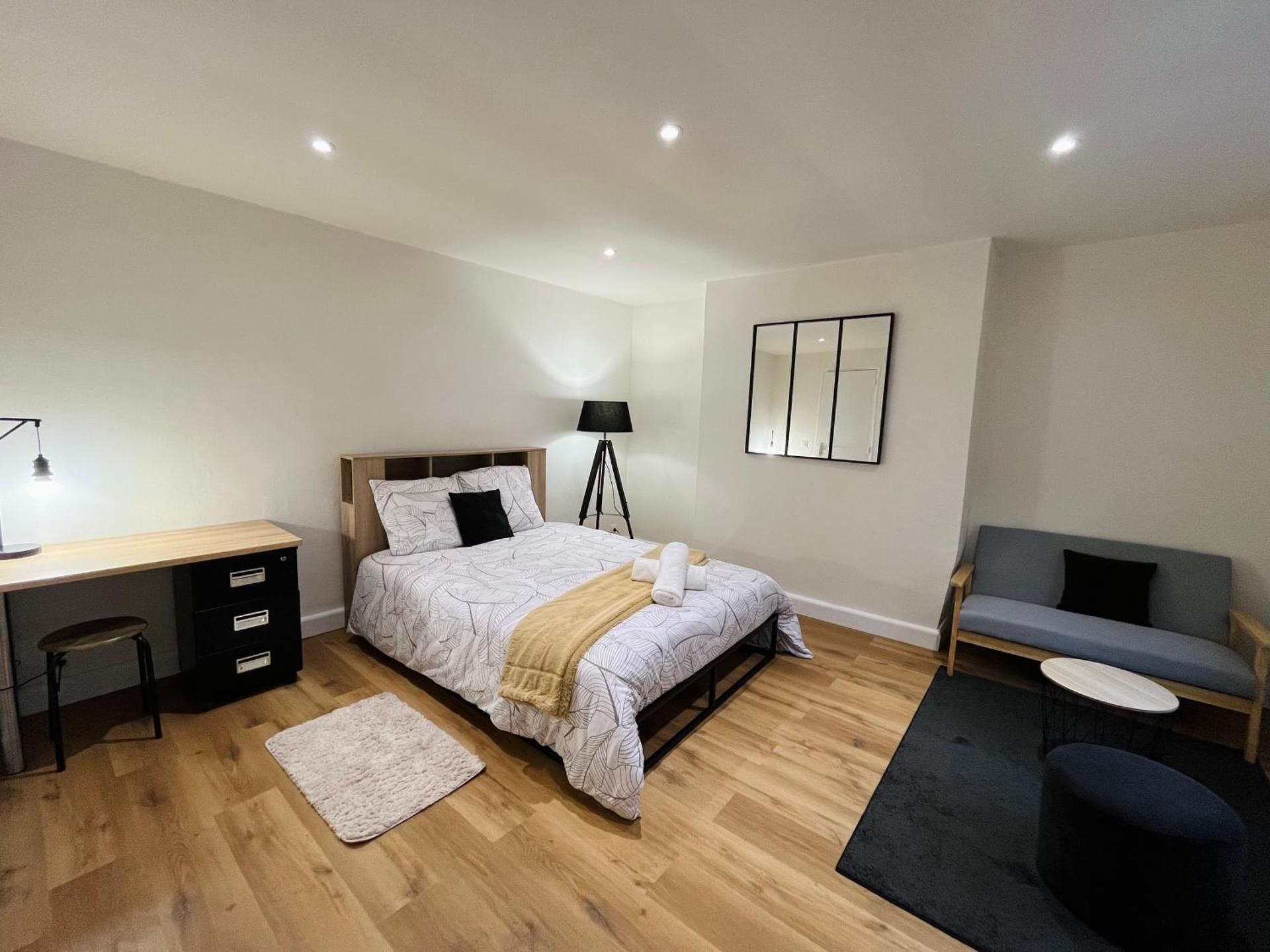 Superior Apartment
