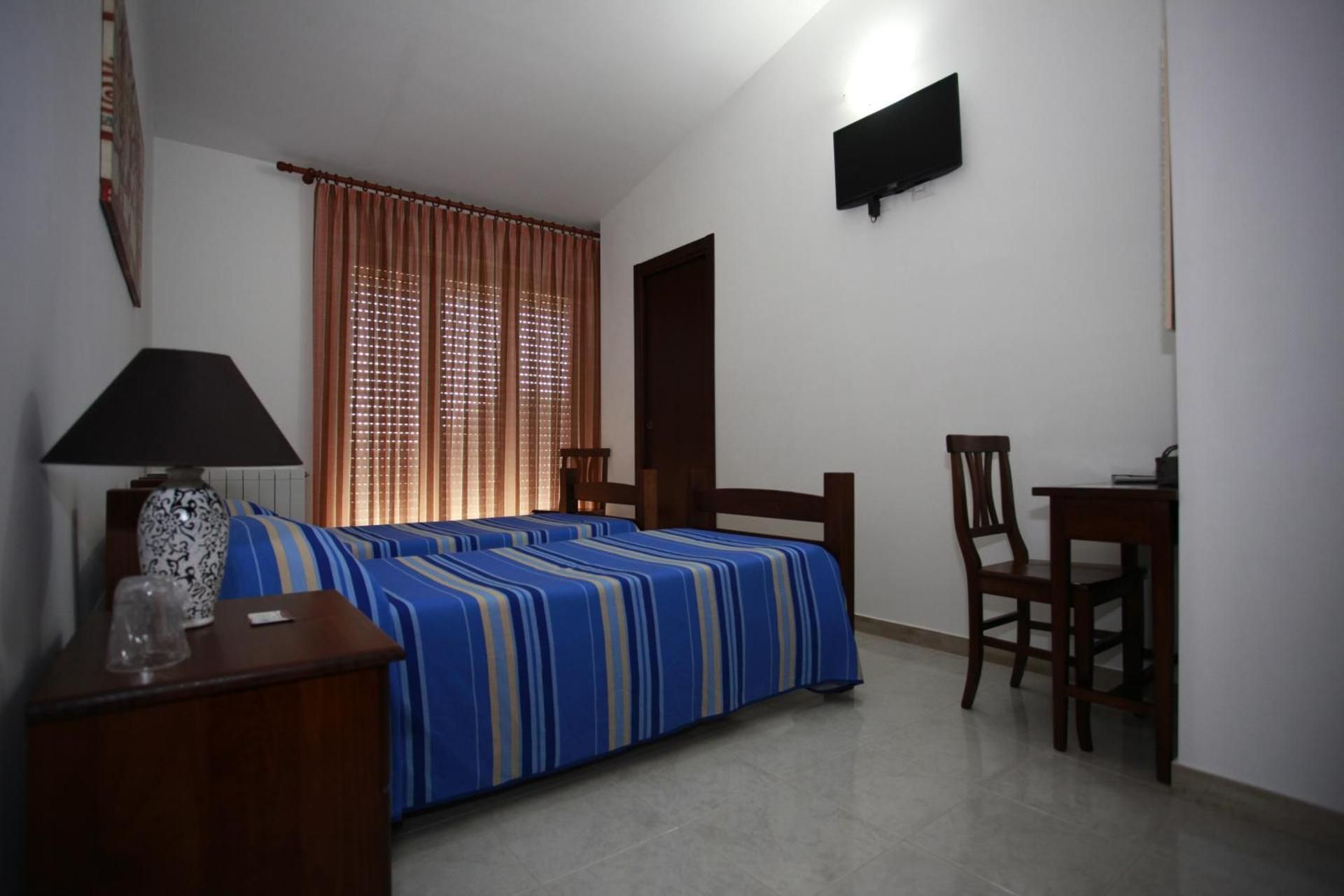 Double or Twin Room with Private Bathroom