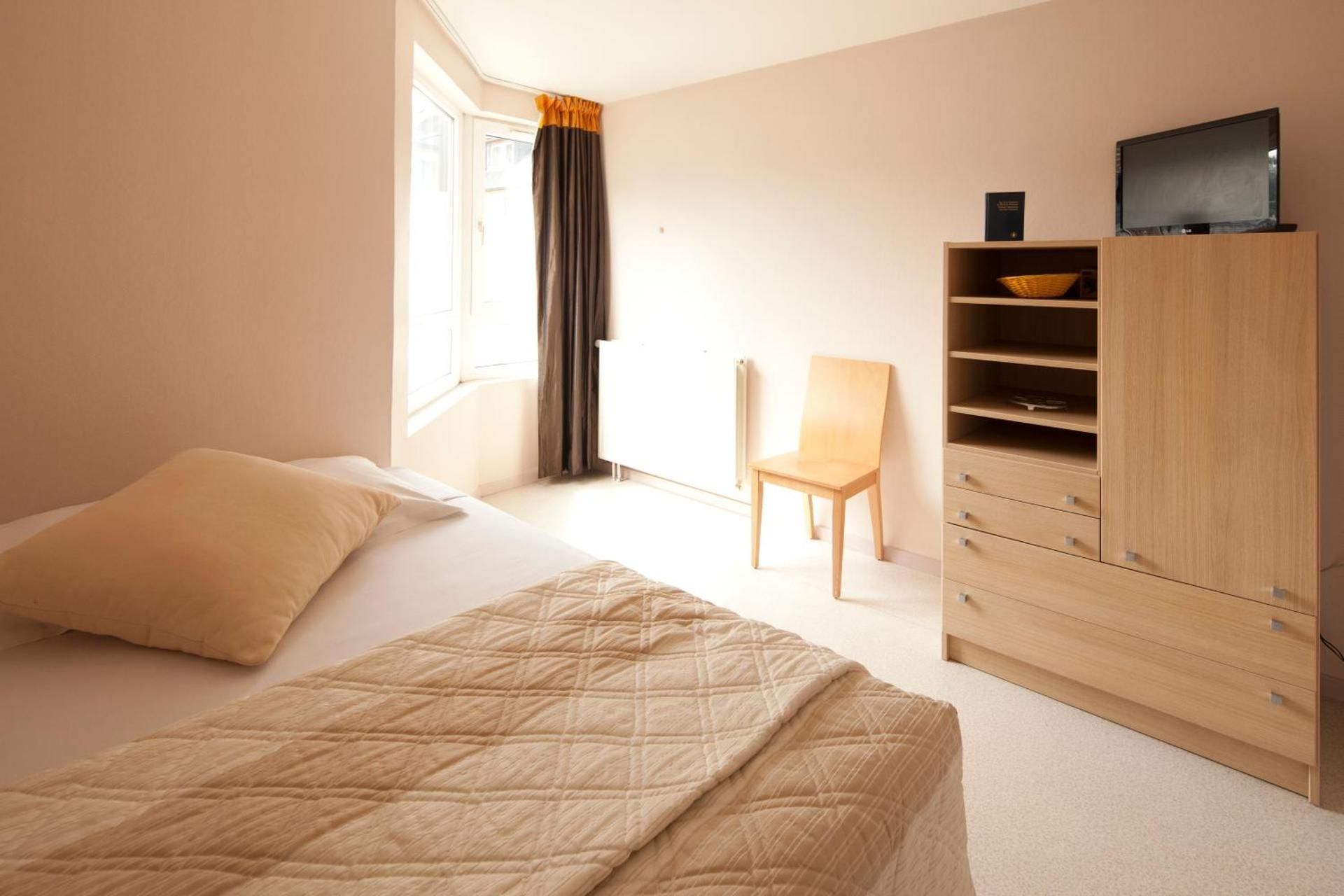 Double Studio (2 Adults)