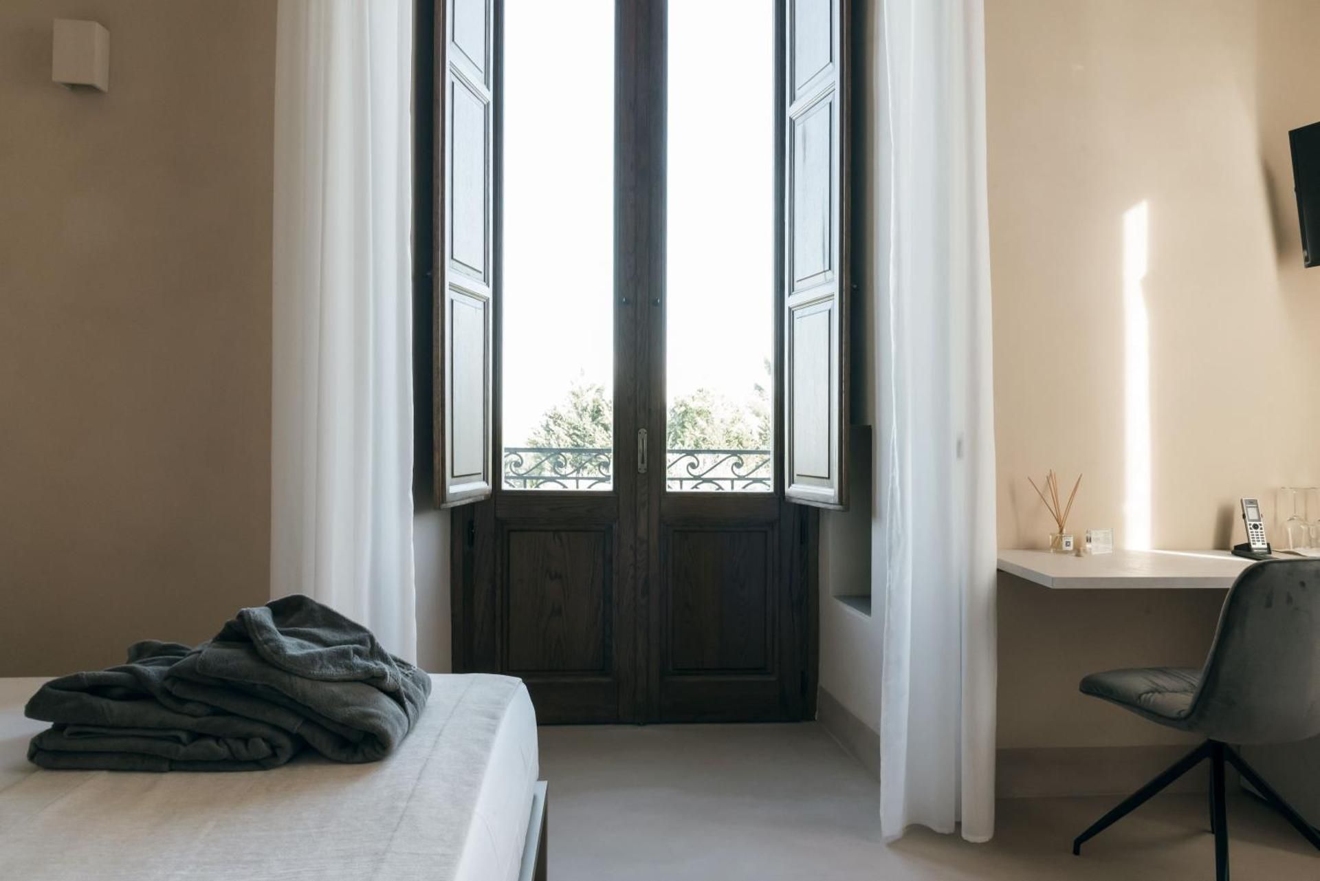 King Room with Pool View