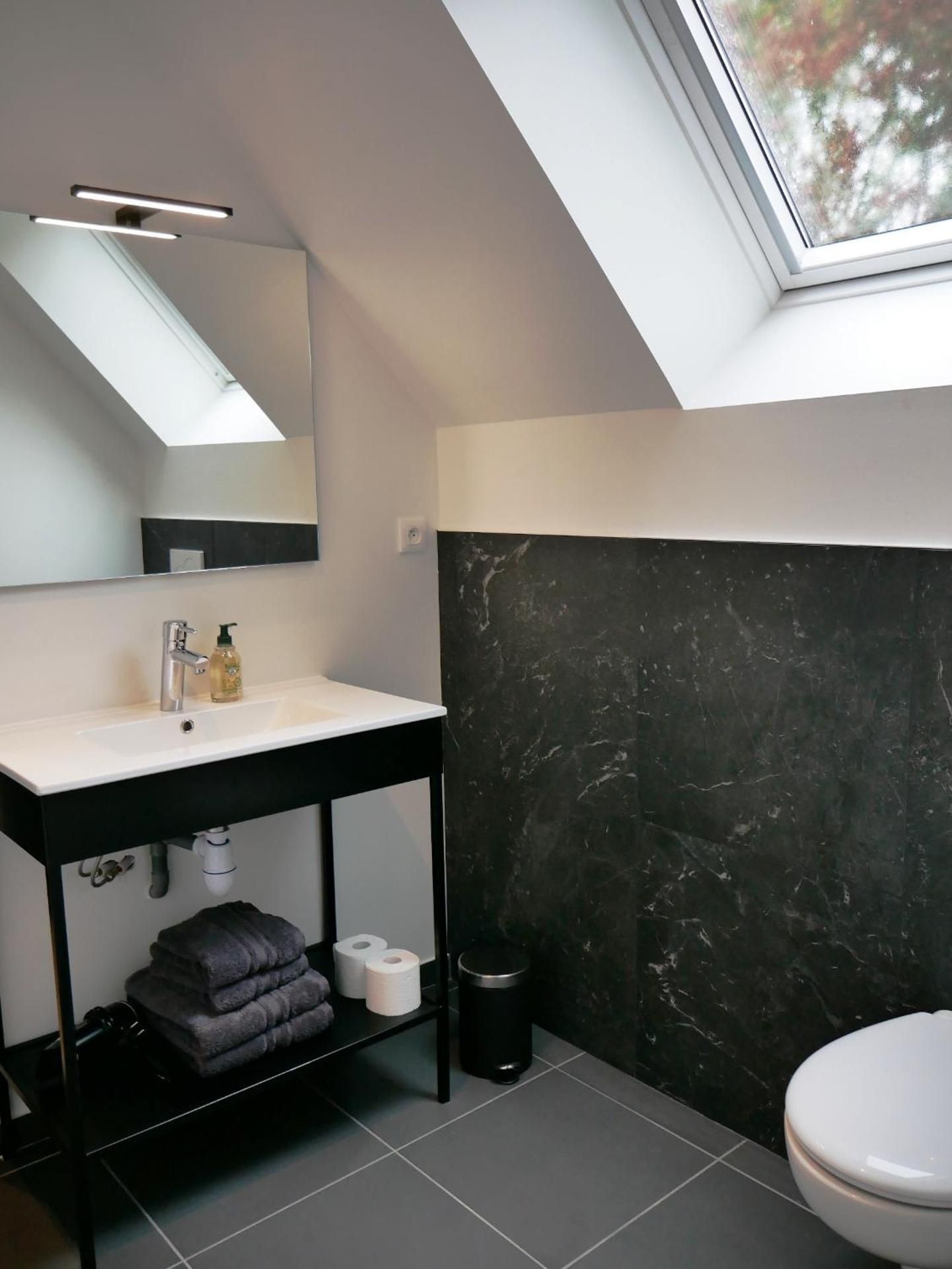 KastellRen - Rennes - Grand parking prive Double Room 2