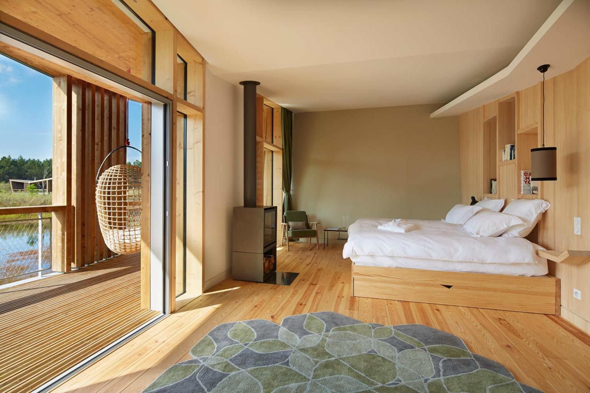 Deluxe King Room