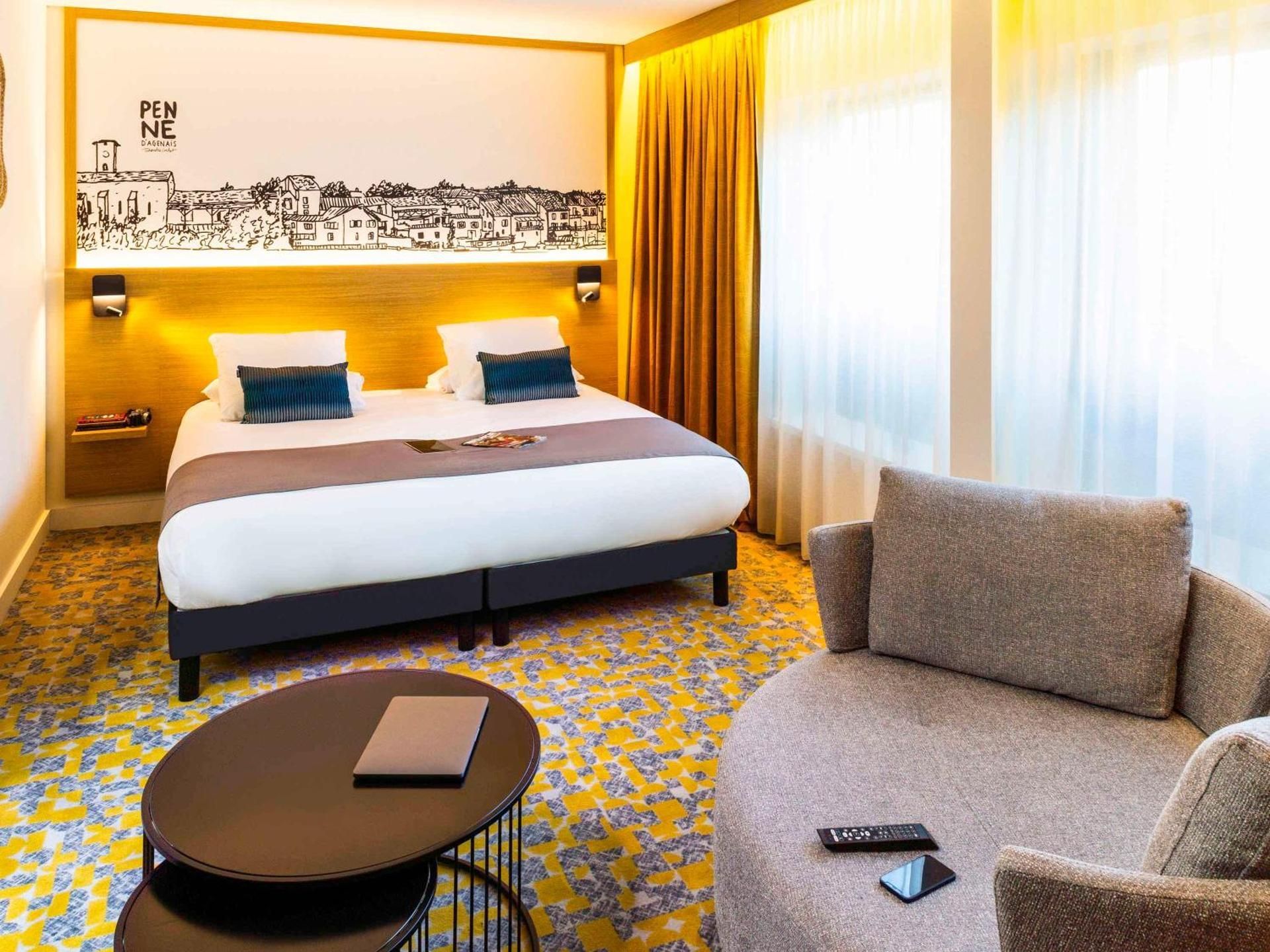 Mercure Agen Centre Privilege Double Room with Pool View