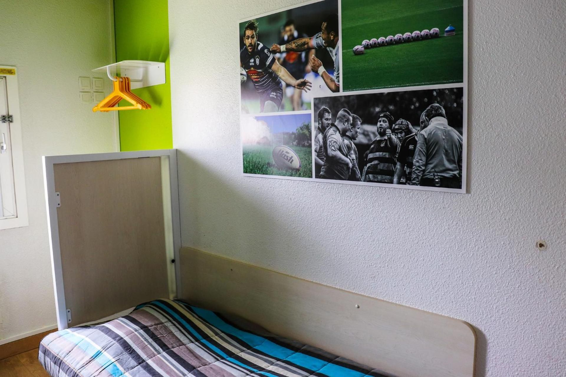 Twin Room with Shared Bathroom
