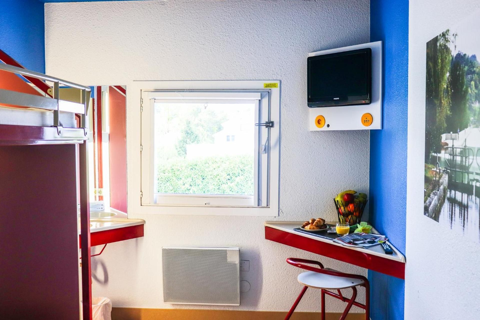 Triple Room with Shared Bathroom