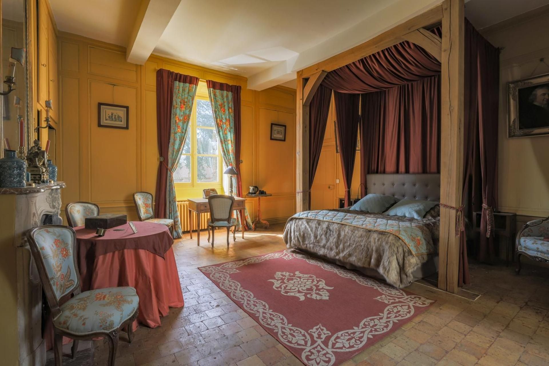 Suite with Garden View
