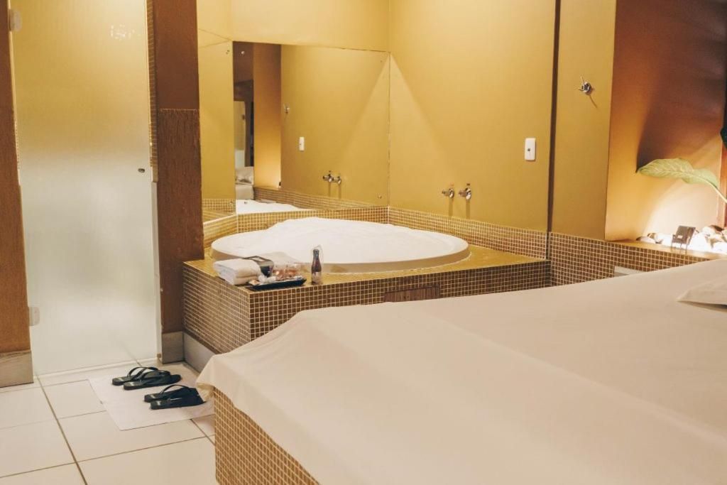 Studio with Spa Bath