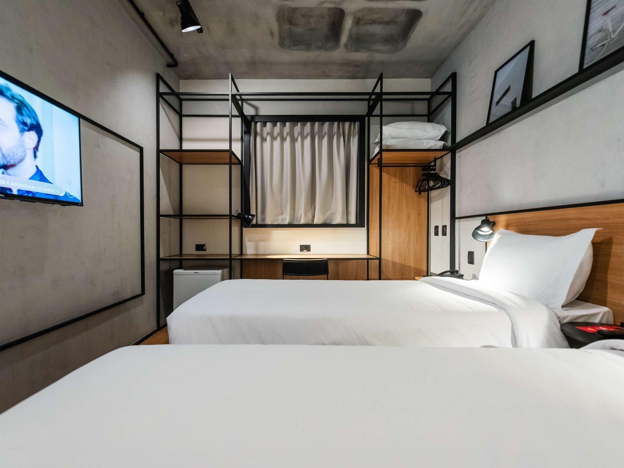Standard Room with 2 single beds
