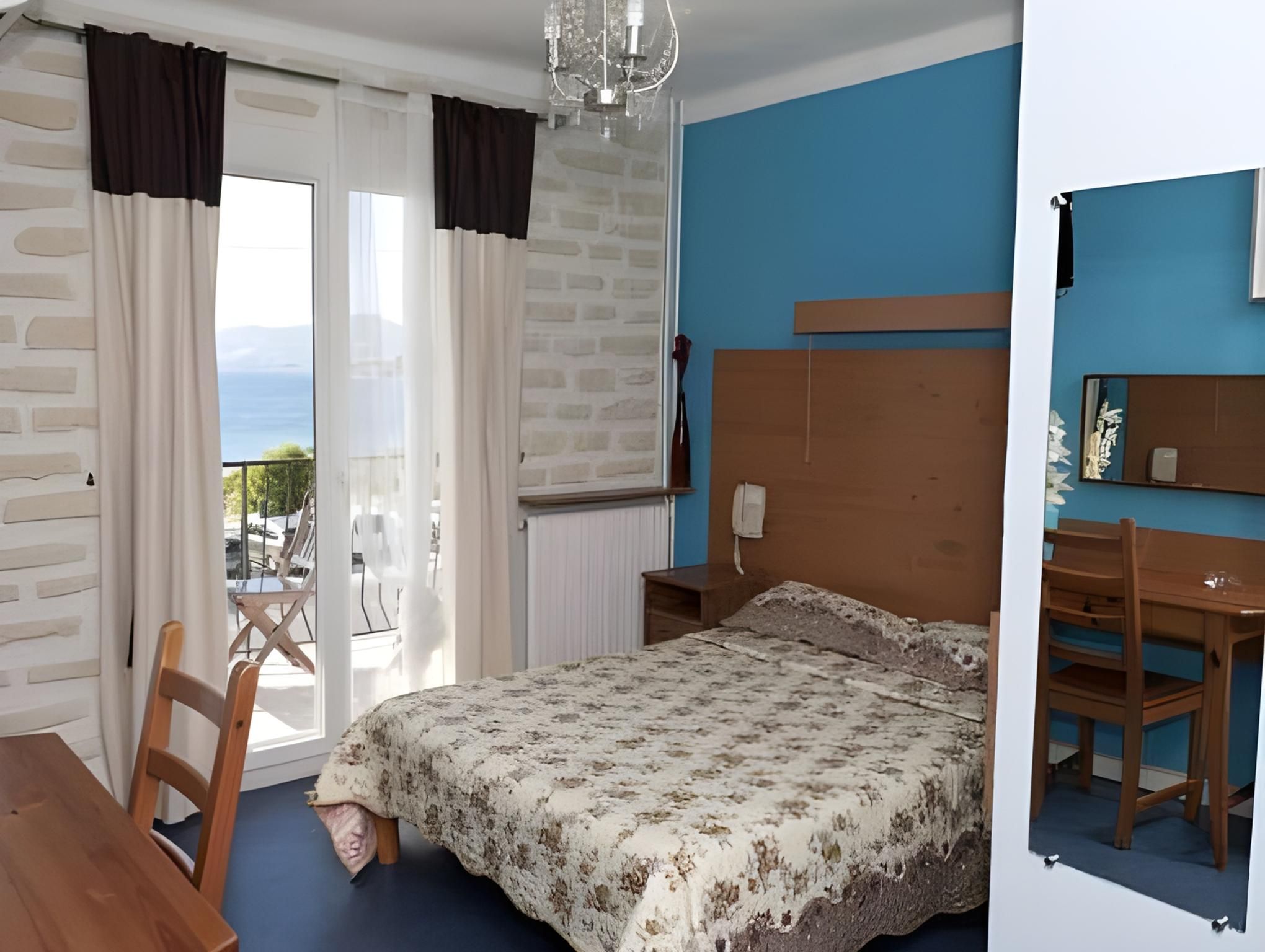 Double Room 30 ft² with terrace - Sea View
