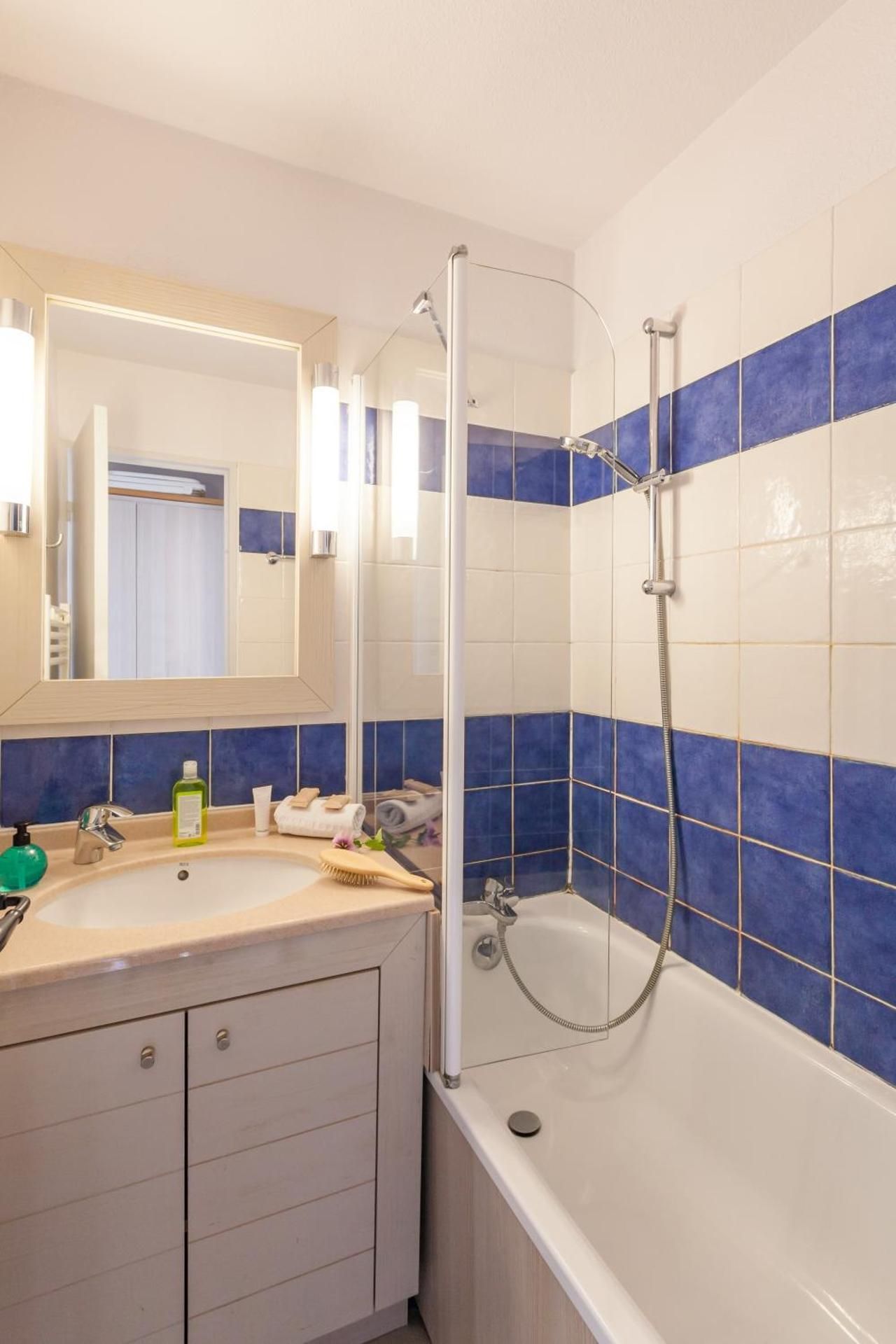One-Bedroom Apartment with Terrace or Balcony (4 People) - Sea View