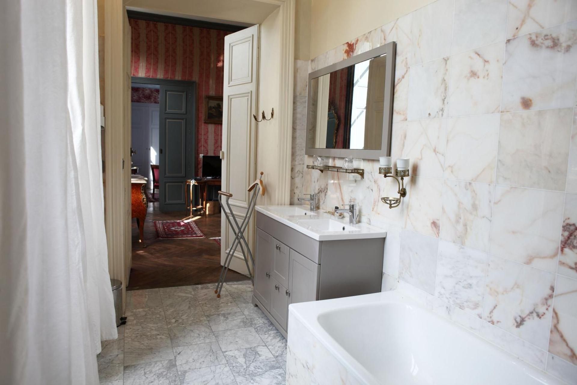 Prestige Suite