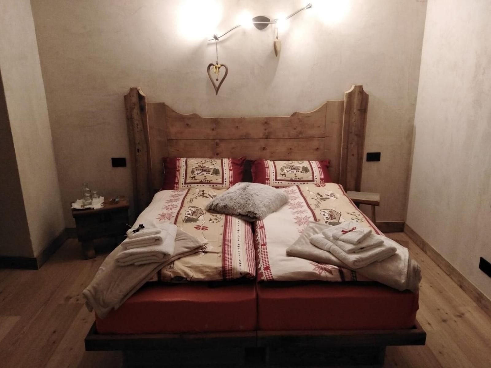 Double or Twin Room with Private Bathroom