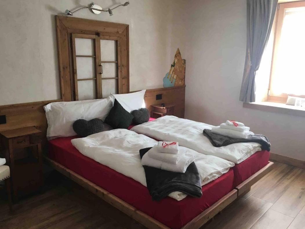 Double or Twin Room with Private External Bathroom