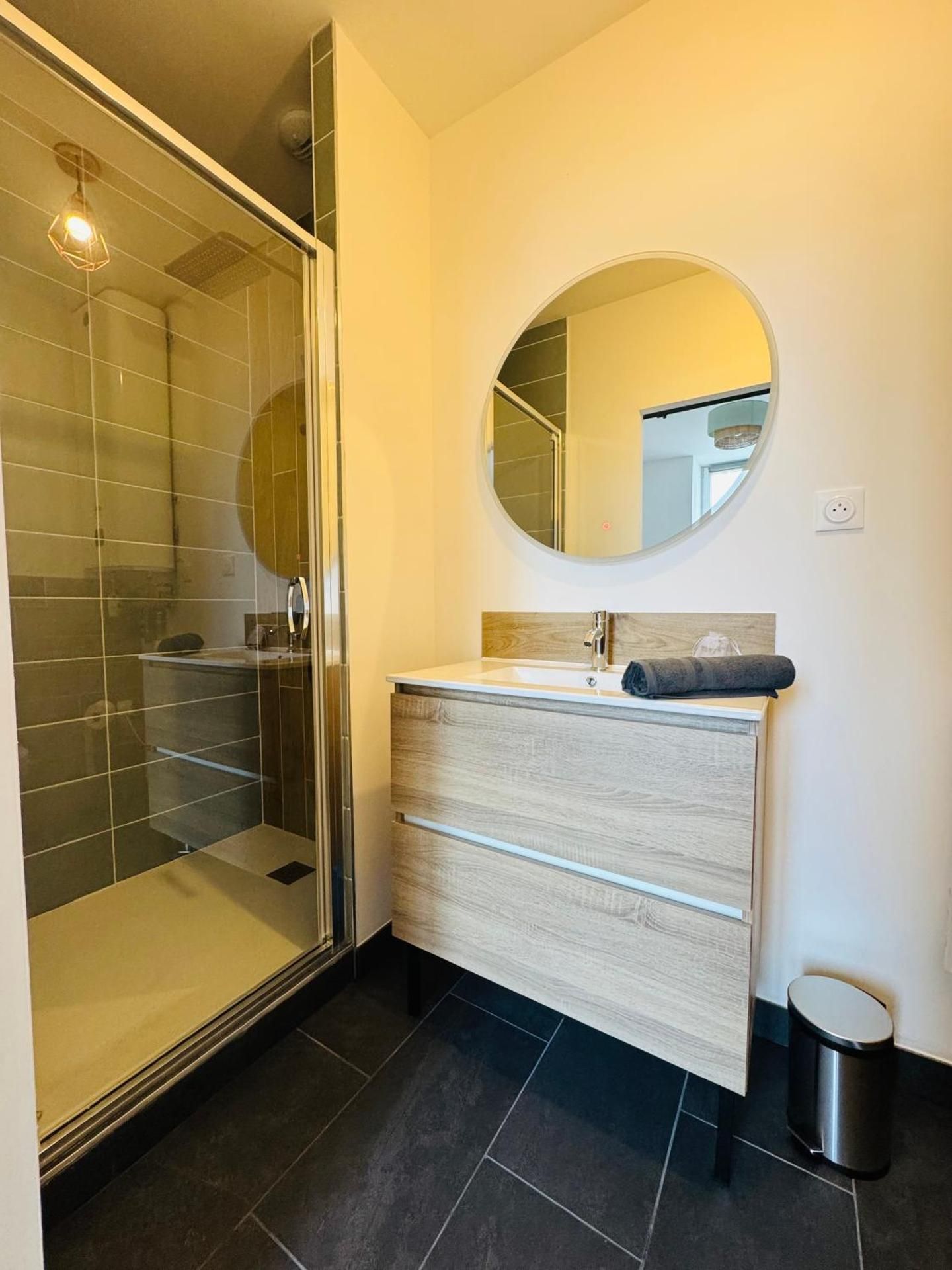 One-Bedroom Premier Apartment