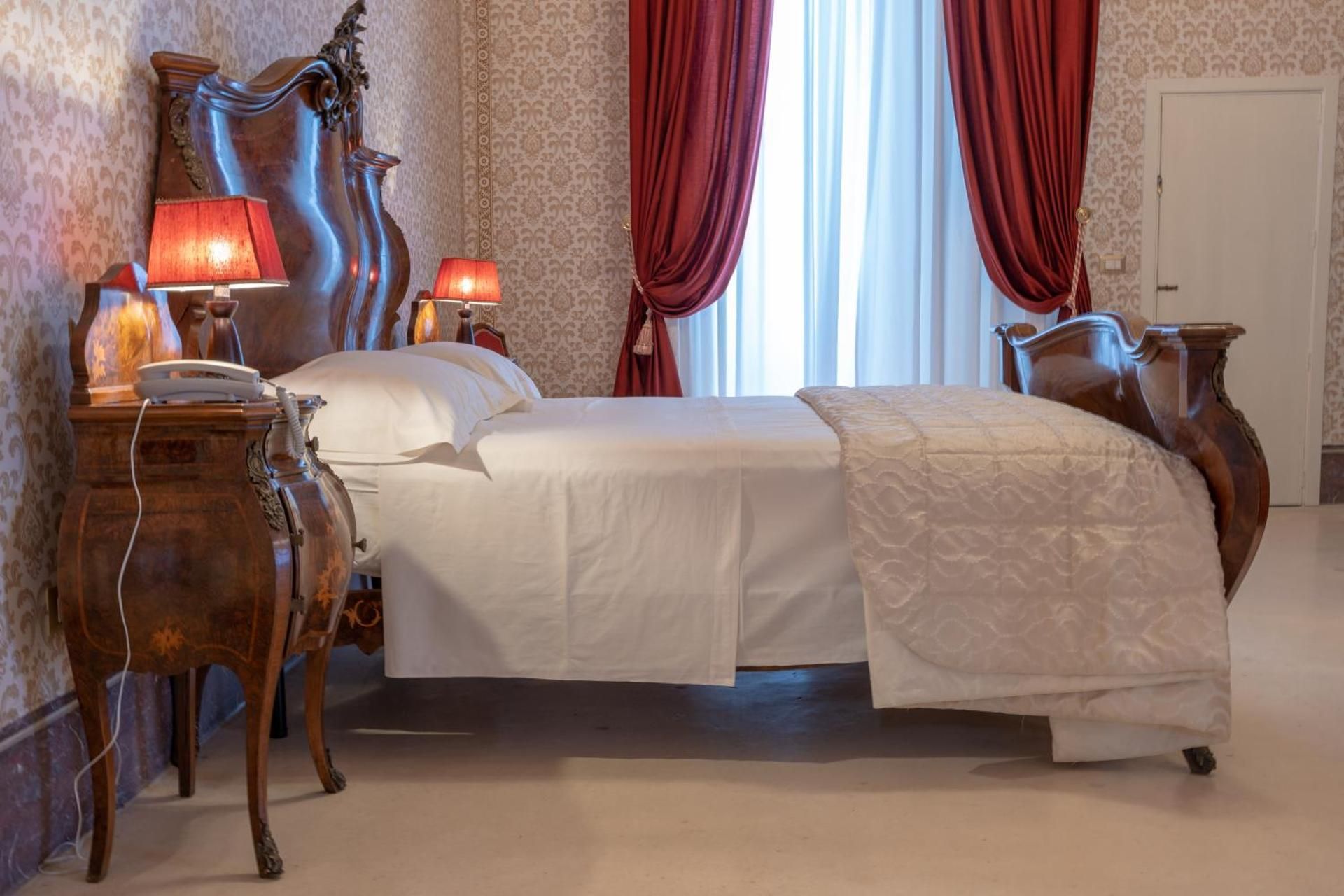 Suite with City View