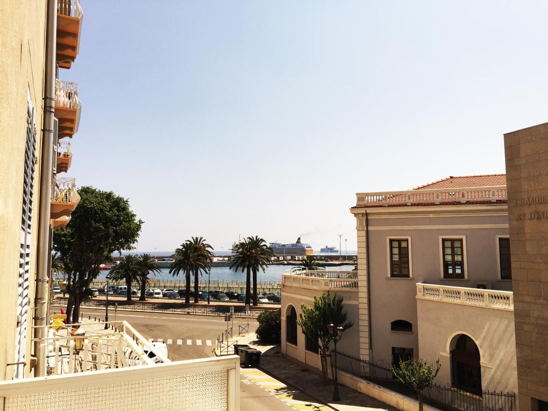 Riviera Hotel Triple 2