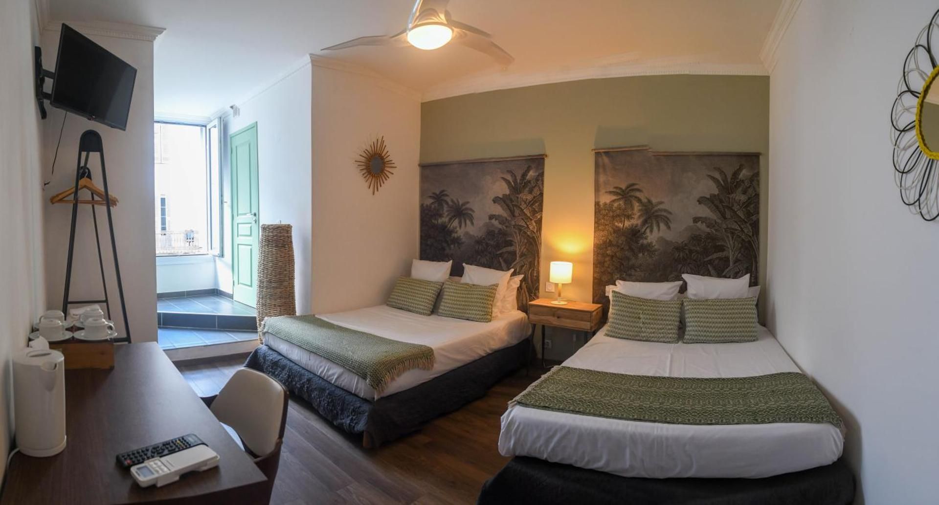 Deluxe Double or Twin Room