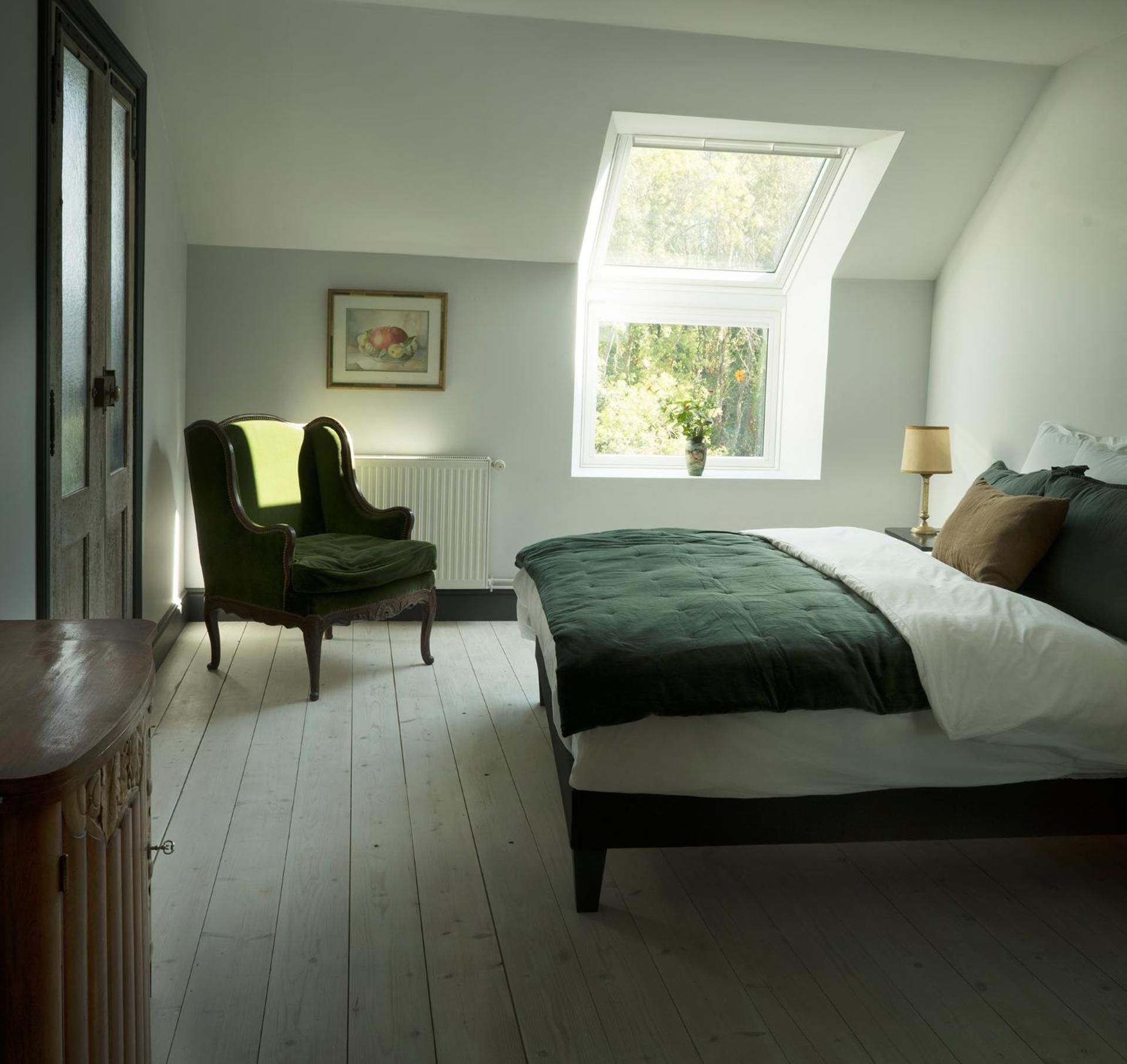 Queen Room with Garden View