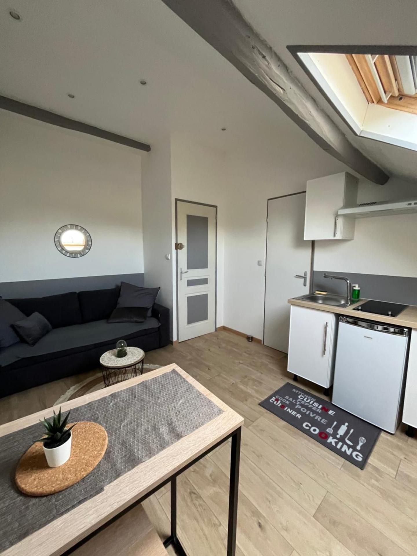 Studio Apartment
