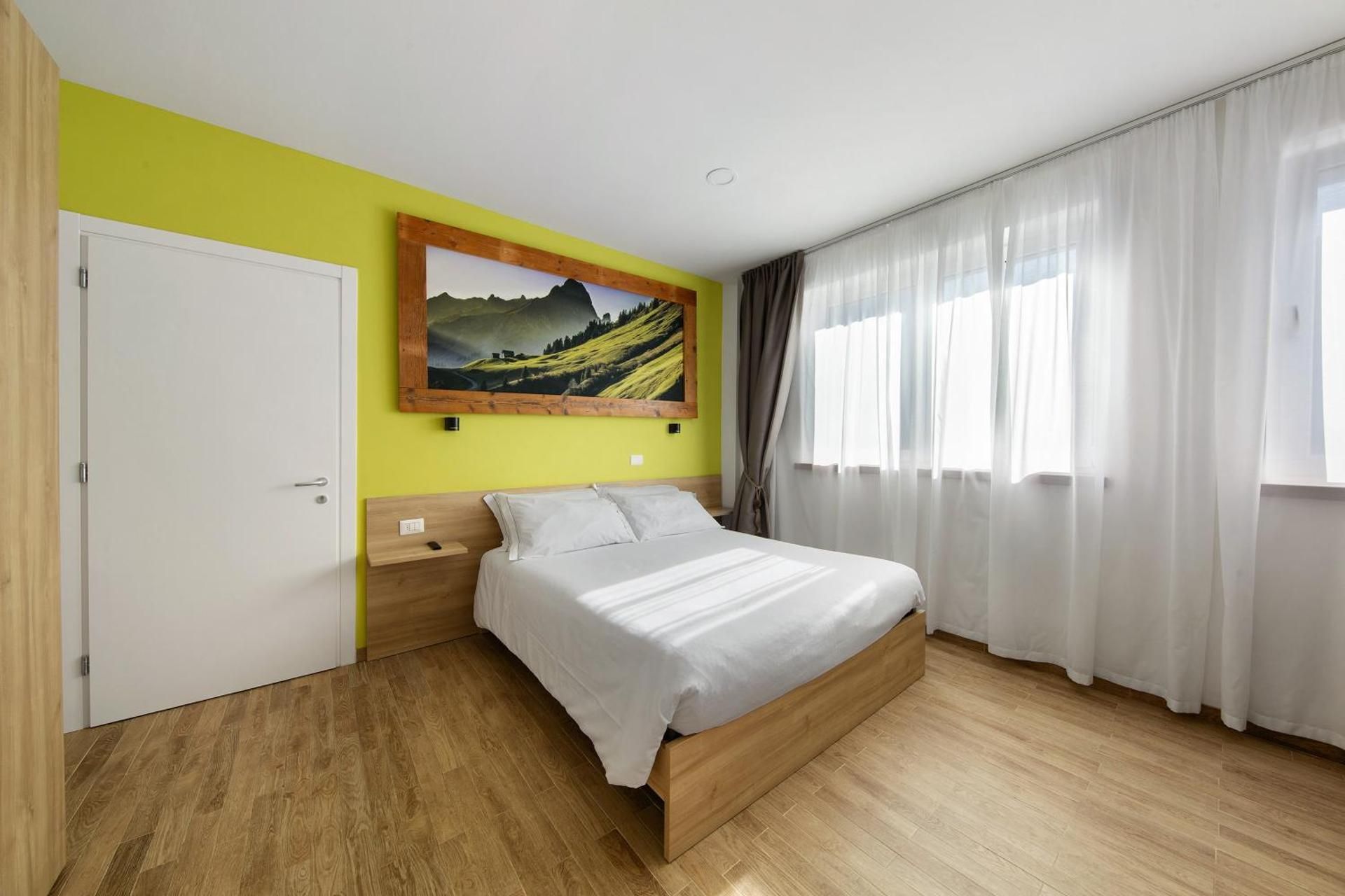 Triple Room with Mountain View