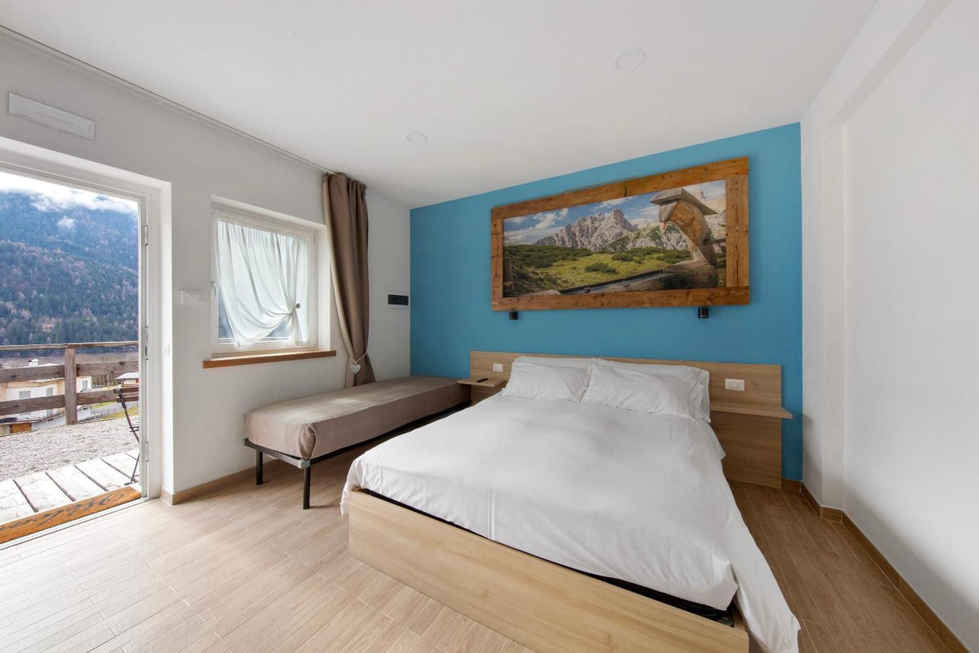 Triple Room with Lake View