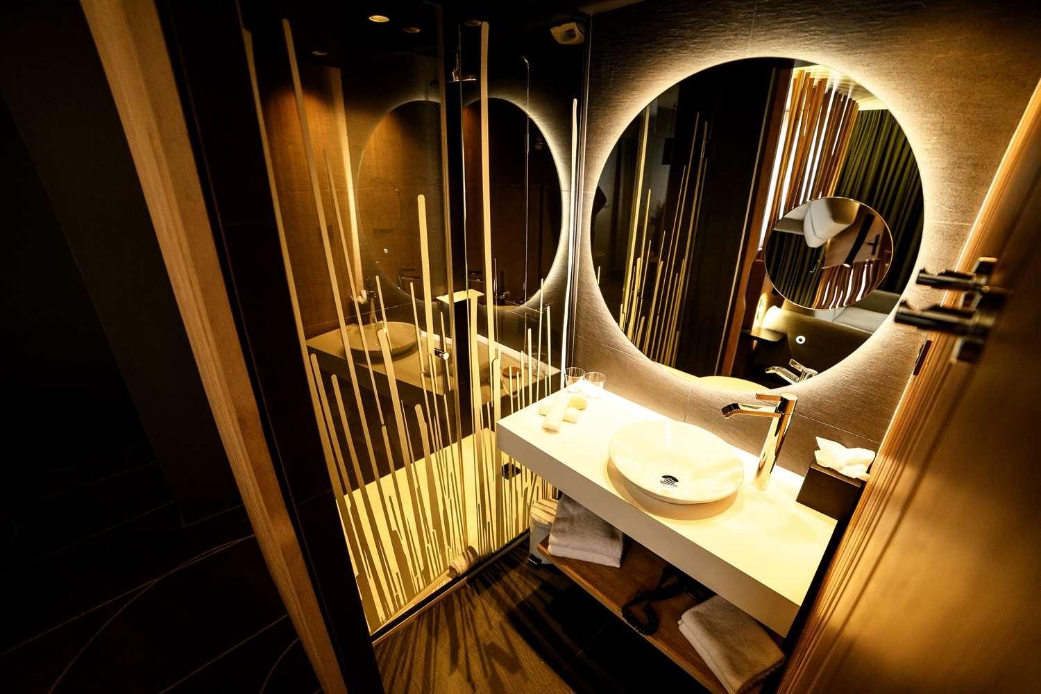 Belaroïa Montpellier Centre Saint Roch Superior Room with 1 Double Bed 3