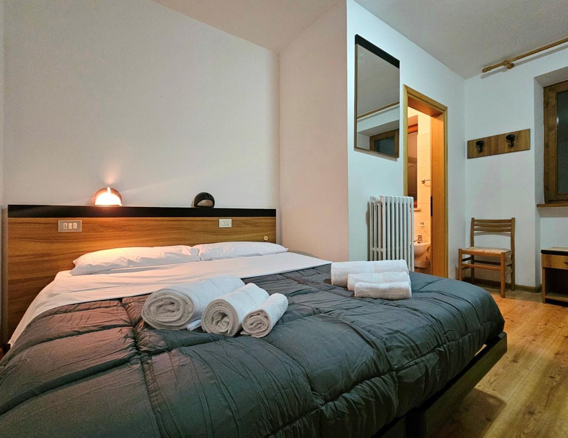 Economy Triple Room