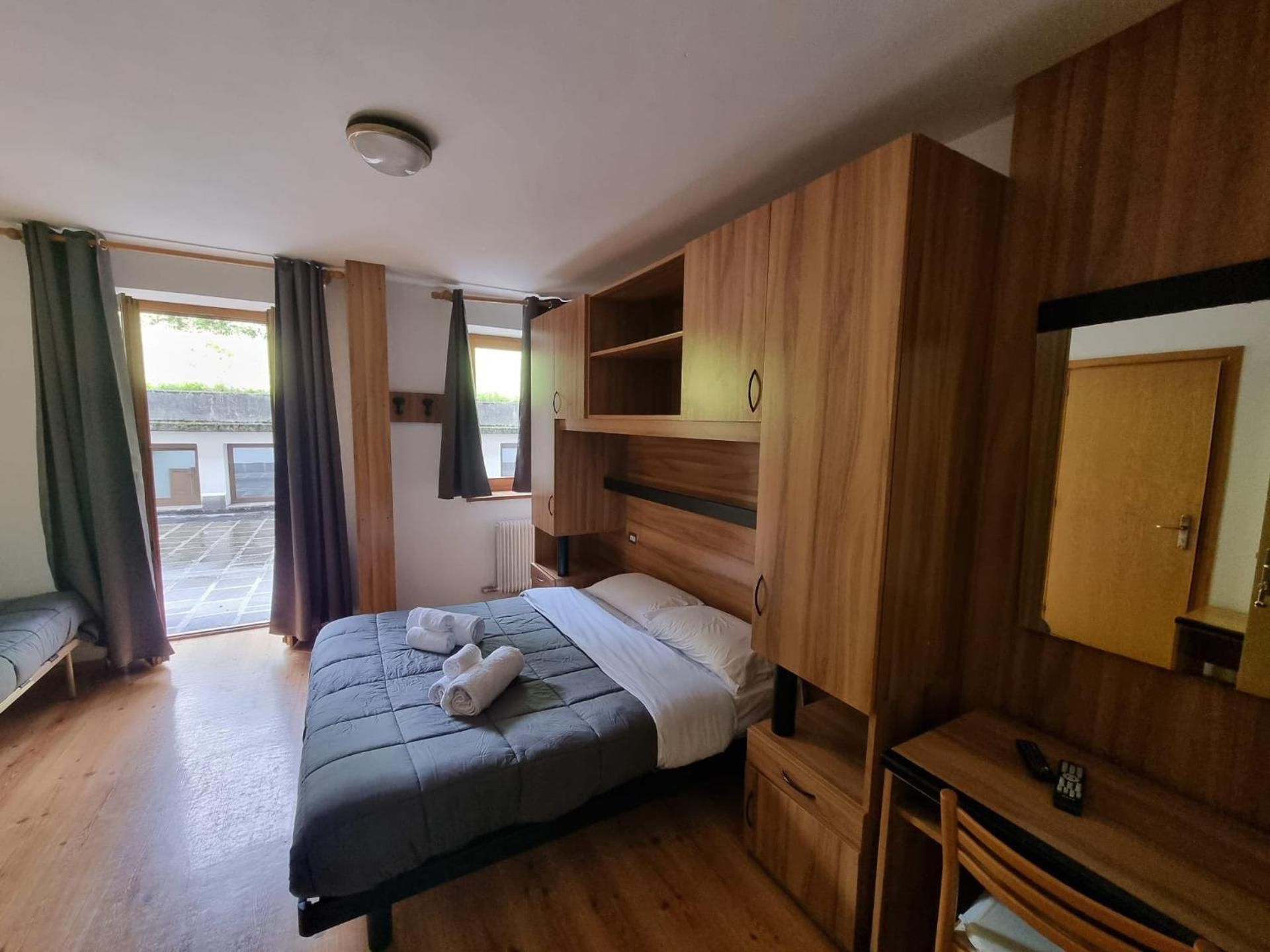 Triple Room with Terrace