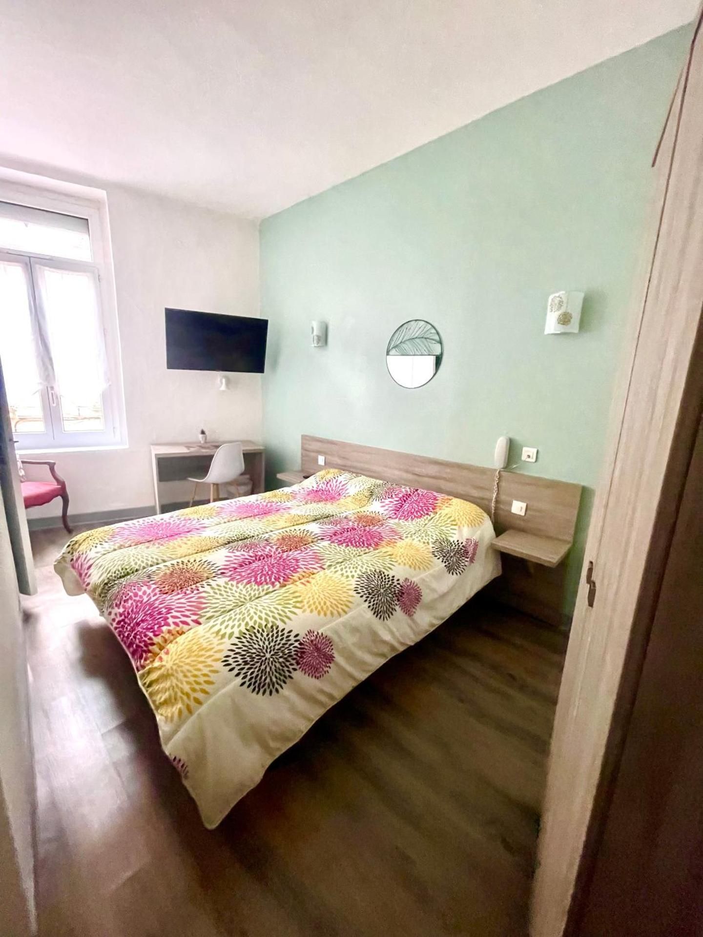 Double Room with Shower