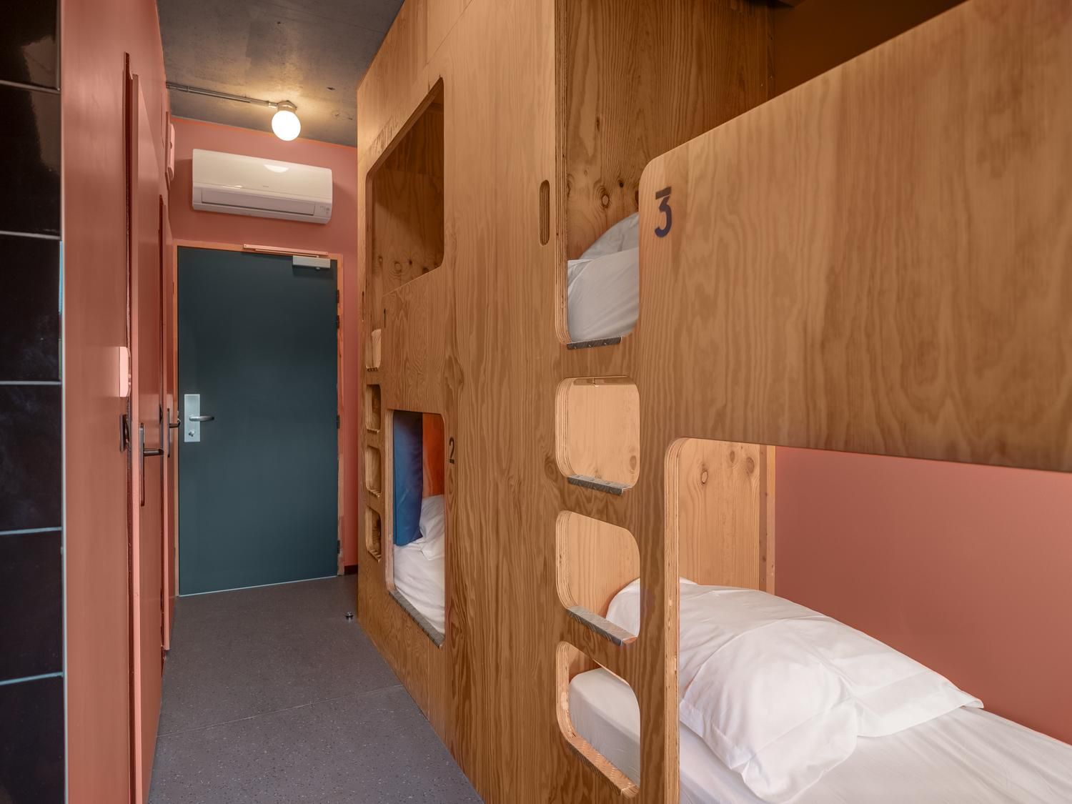 Private 4-Bunk Beds Room