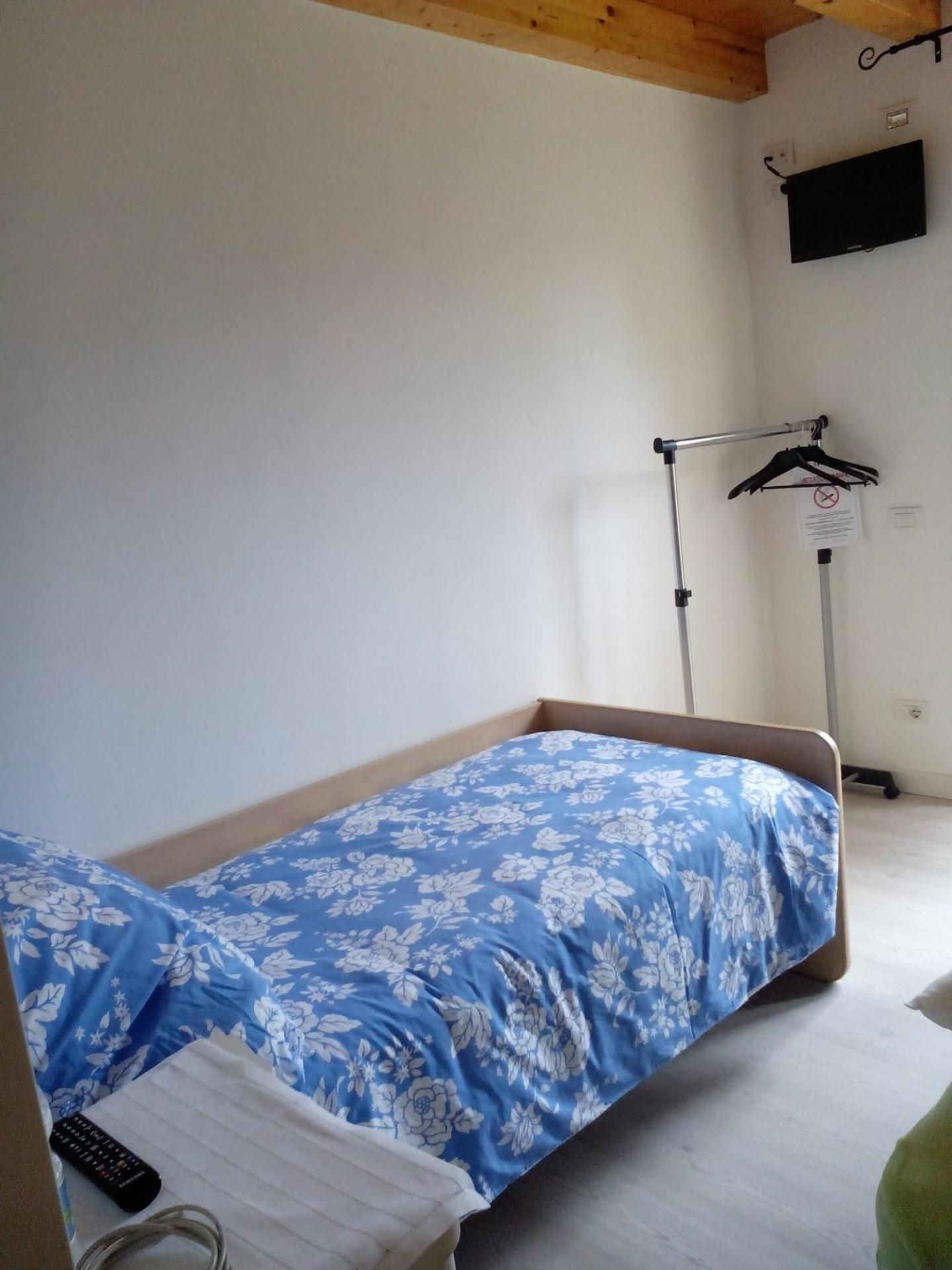 Single Room With Private Bathroom