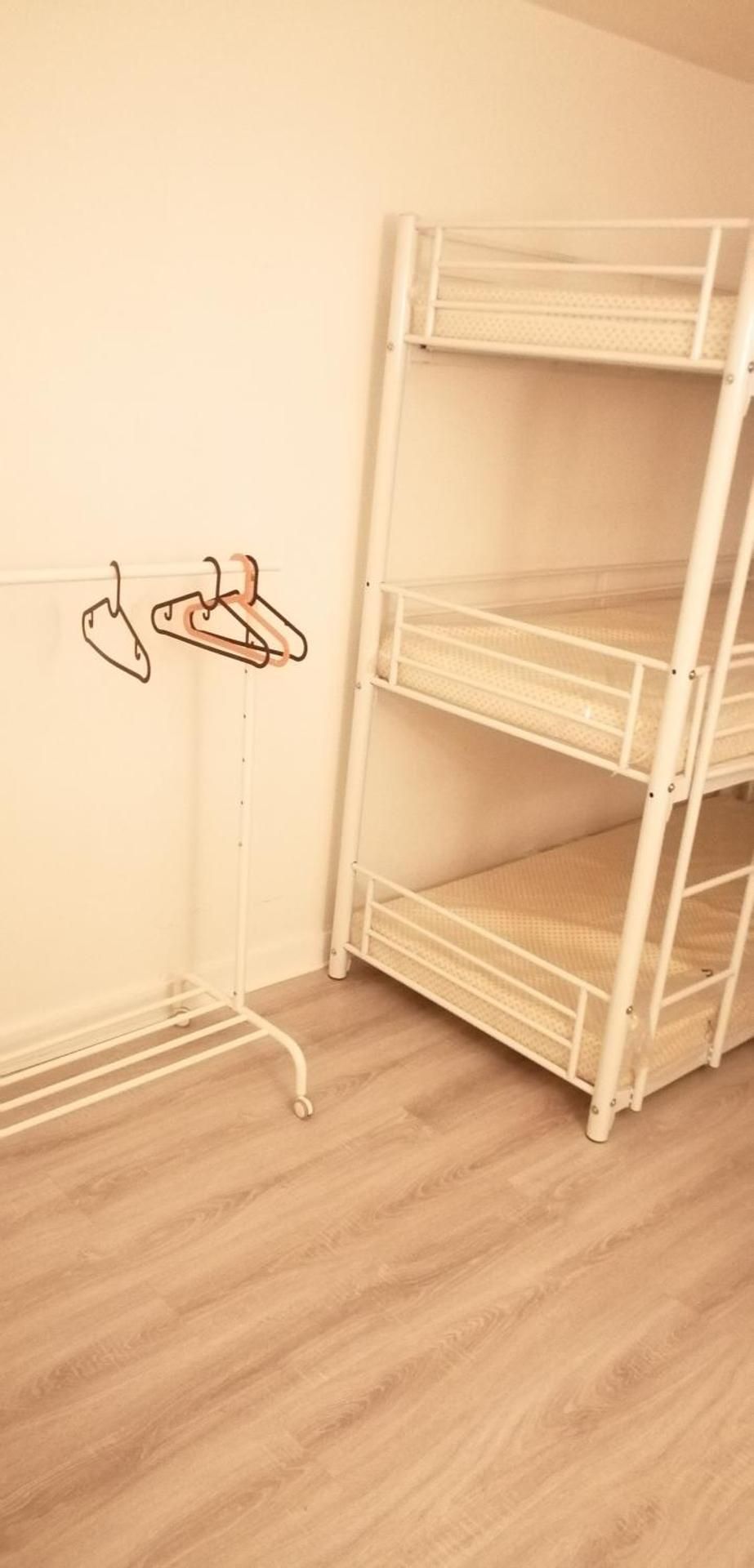 Single Bed in Mixed Dormitory Room