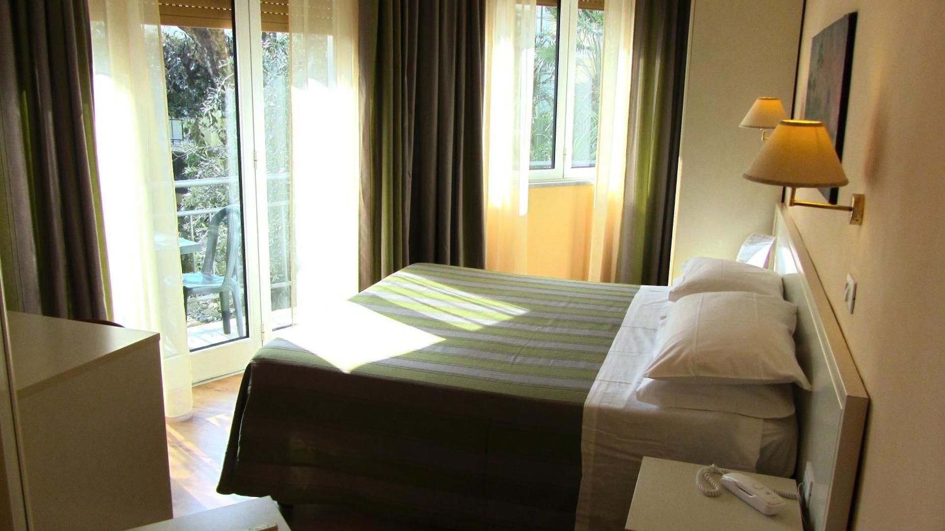 Comfort Triple Room