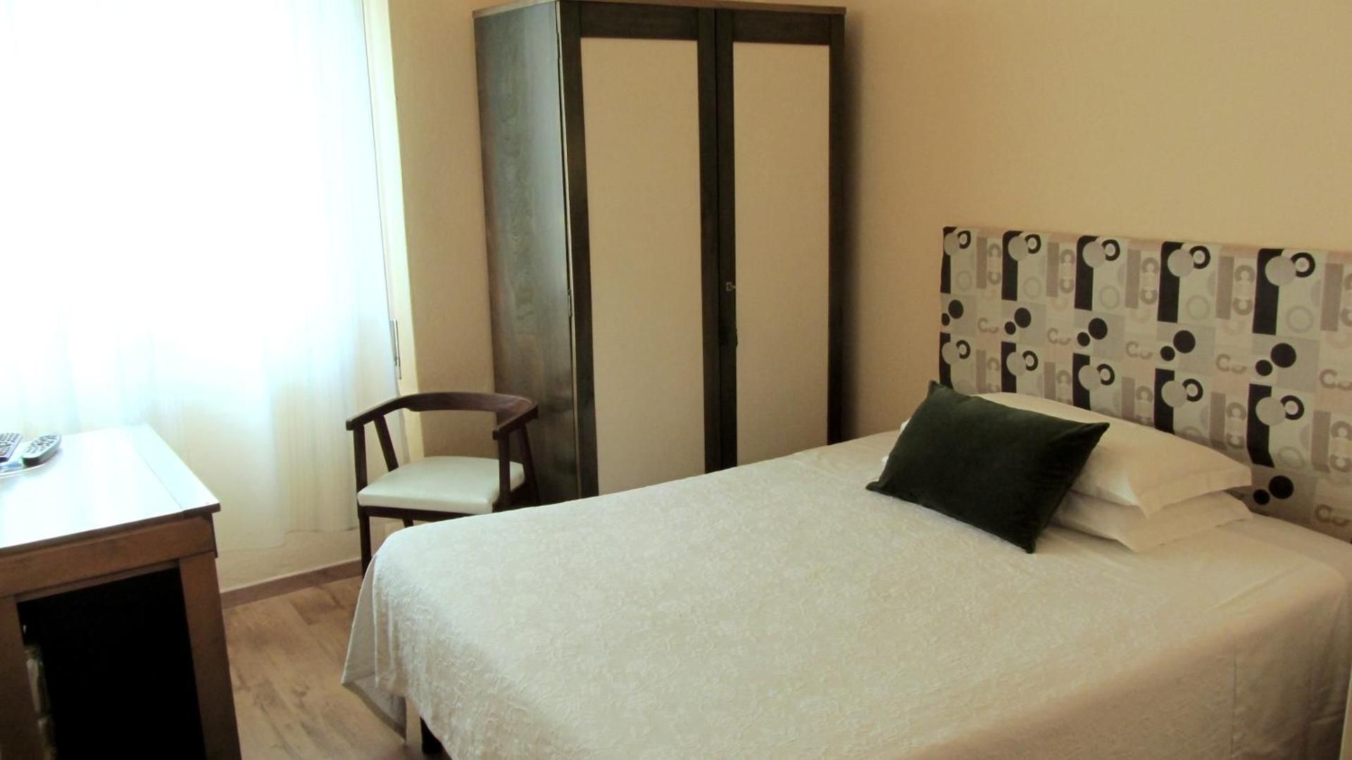 Large Single Room