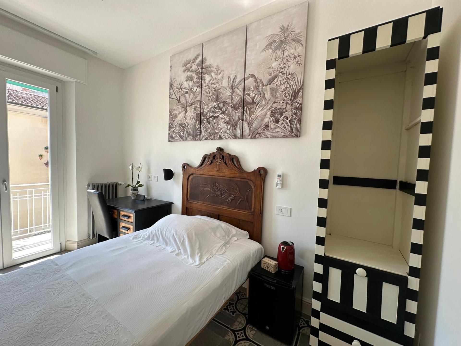 Deluxe Single Room with Balcony